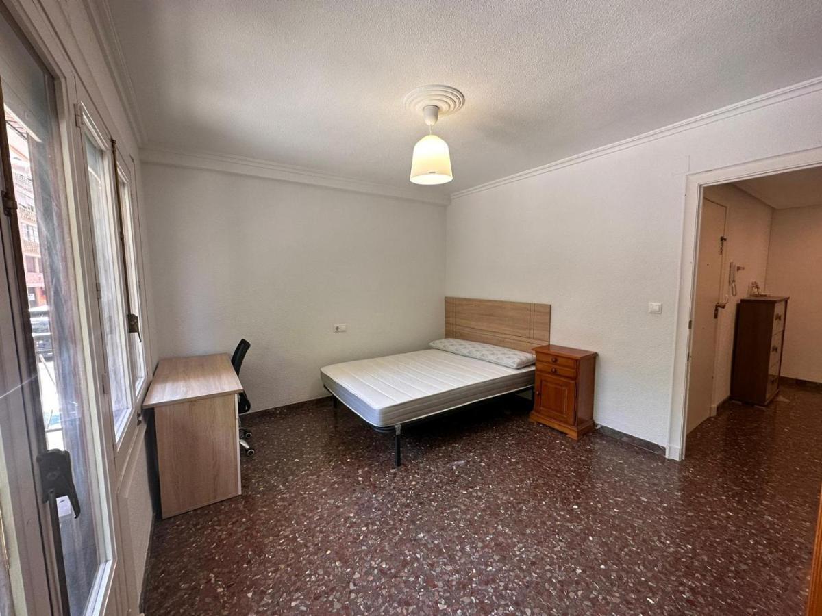 Piso 4 Dormitorios Centrico Con Gran Terraza San Juan  Exteriör bild